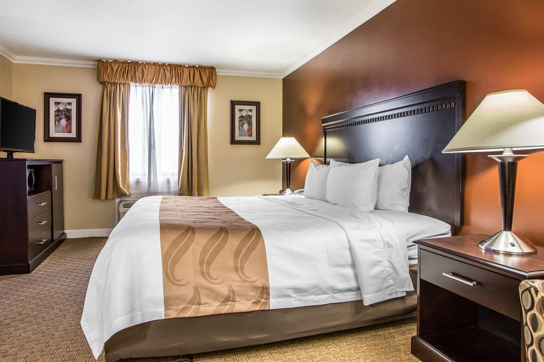 Hotel Quality Inn O'hare Airport (Duplicate 102454)