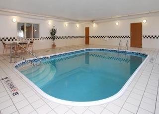 Hotel Comfort Suites West