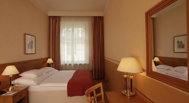 Hotel Rott