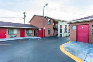 Hotel Econo Lodge North