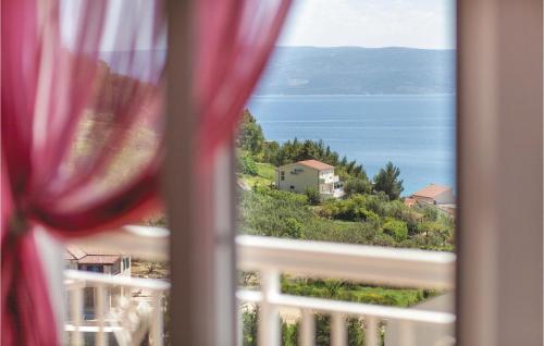 Three-bedroom Apartment Podstrana With Sea View 07