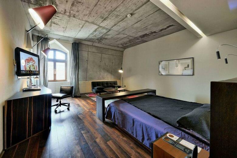 The Monopol Hotel