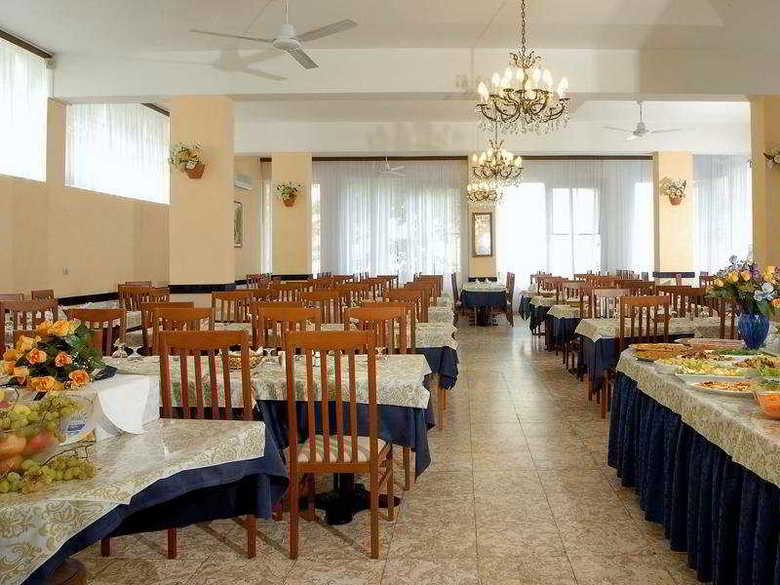 Hotel Corona