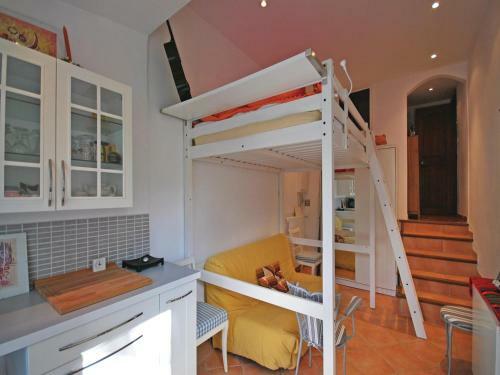 Holiday Home Sanary Sur Mer With Fireplace 05