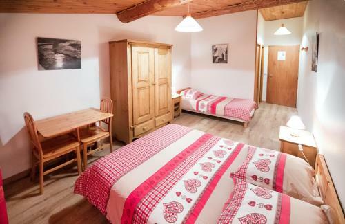 Bed & Breakfast La Roche Du Croue