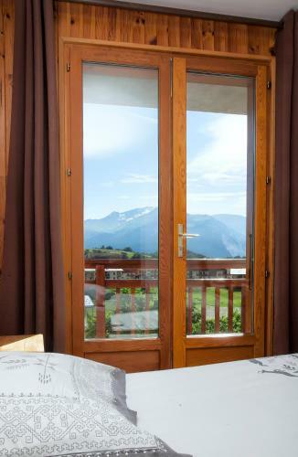 Bed & Breakfast La Roche Du Croue