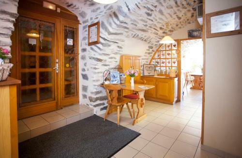 Bed & Breakfast La Roche Du Croue