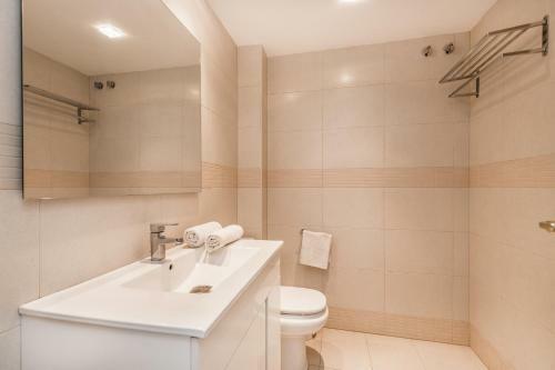 Puerto Banus Apartment With Sea Views