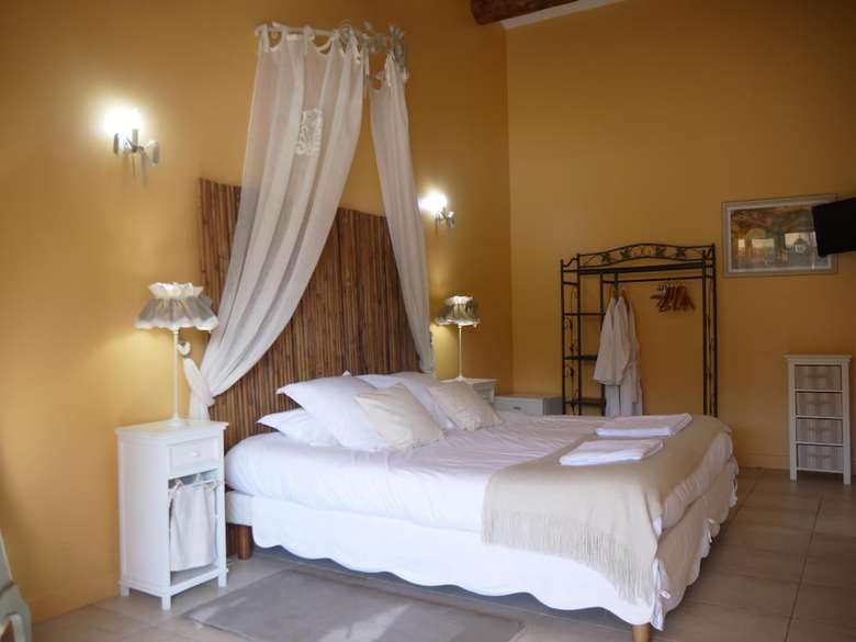 Hostal Le Mas Des Chutes