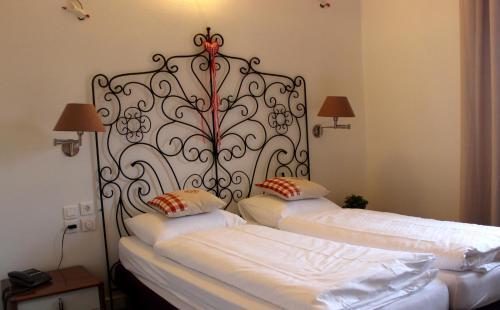 Hotel A La Maison Rouge H�tel & Restaurant