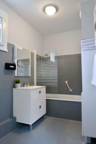 Logis Hotel Le Prieure