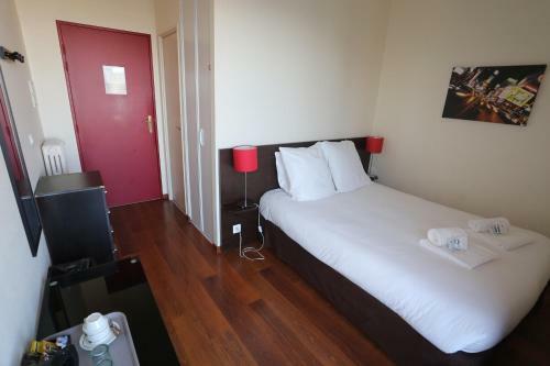 Apartamento O'sullivans Bar And Hotel