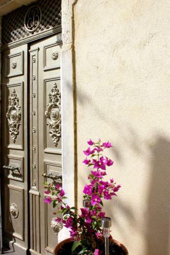 Mas De Bellegou Bed And Breakfast