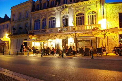 Hotel Hostellerie Du Coq D'or