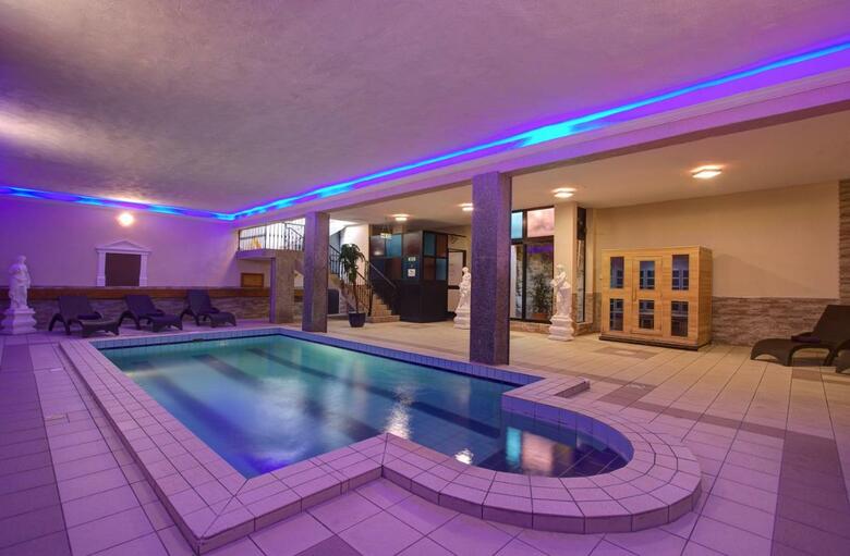 Hotel Canifor