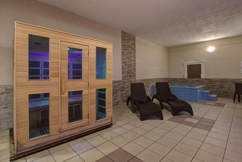 Hotel Canifor