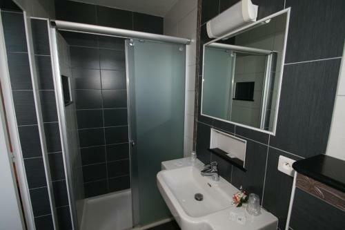 Hotel Uhainak