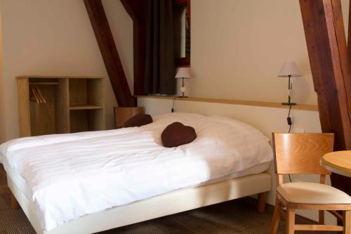 Bed & Breakfast La Griffe � Foin Au Restaurant Raisin D'or