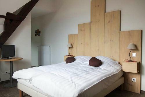 Bed & Breakfast La Griffe � Foin Au Restaurant Raisin D'or