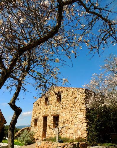 Posada Domaine Pozzo Di Mastri Et Spa