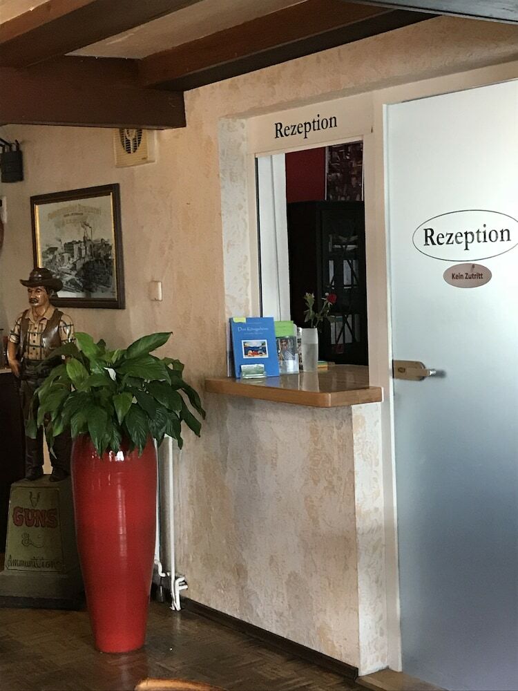 Hostal Gasthaus & Pension "zur Schaabe"