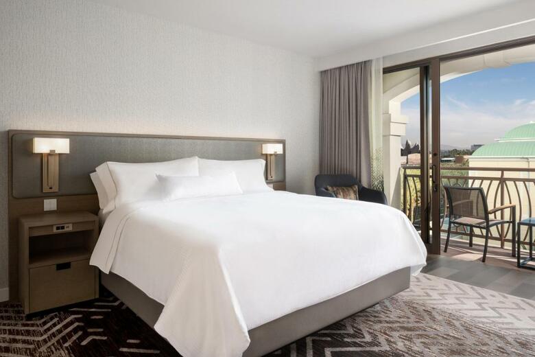 Anabella Hotel