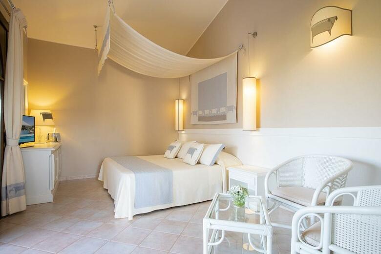 Hotel Baia Di Nora