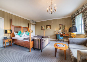 Hotel Richmond Gate