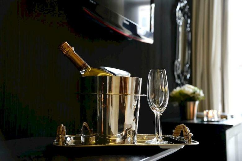 Hotel �nico Madrid