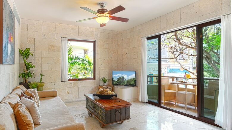 Maya Villa Condo Hotel