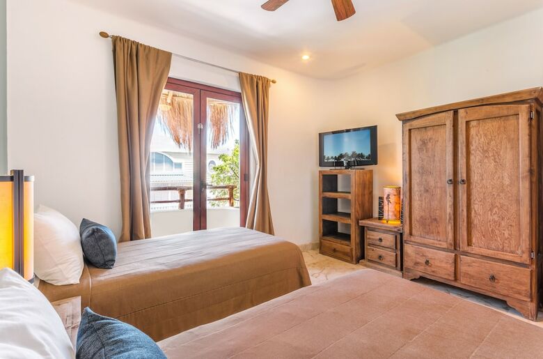Maya Villa Condo Hotel