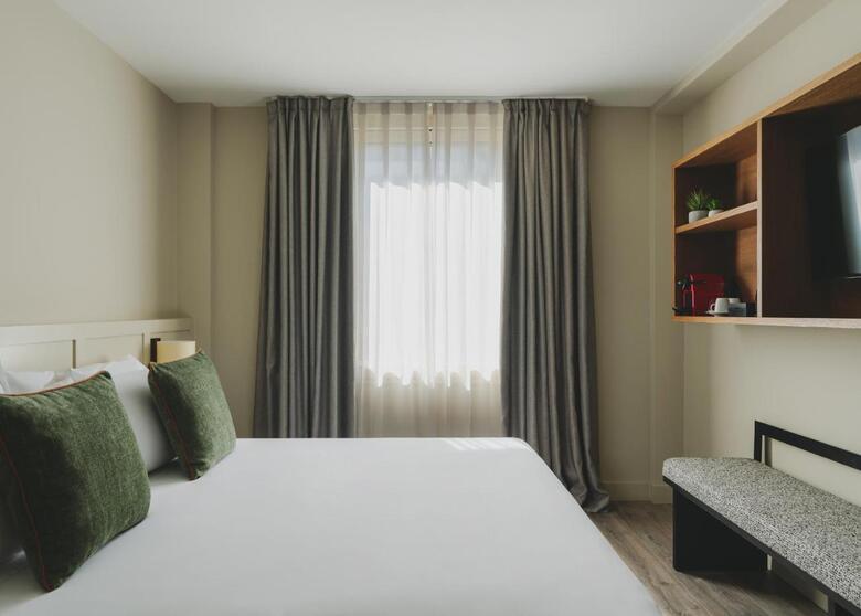 Hotel Catalonia Boulevard