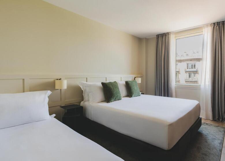 Hotel Catalonia Boulevard