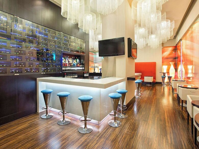 Hotel Ibis Mall Of The Emirates