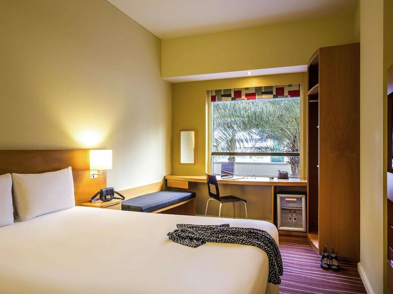 Hotel Ibis Mall Of The Emirates