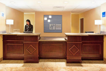 Holiday Inn Express Hotel & Suites Niagara Falls