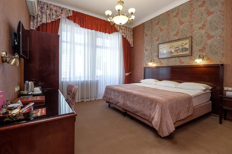 Peking Hotel