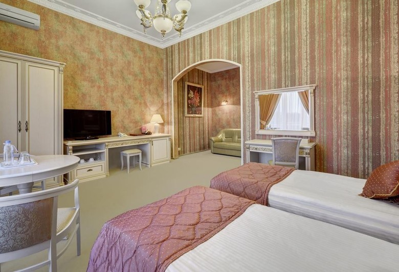 Peking Hotel