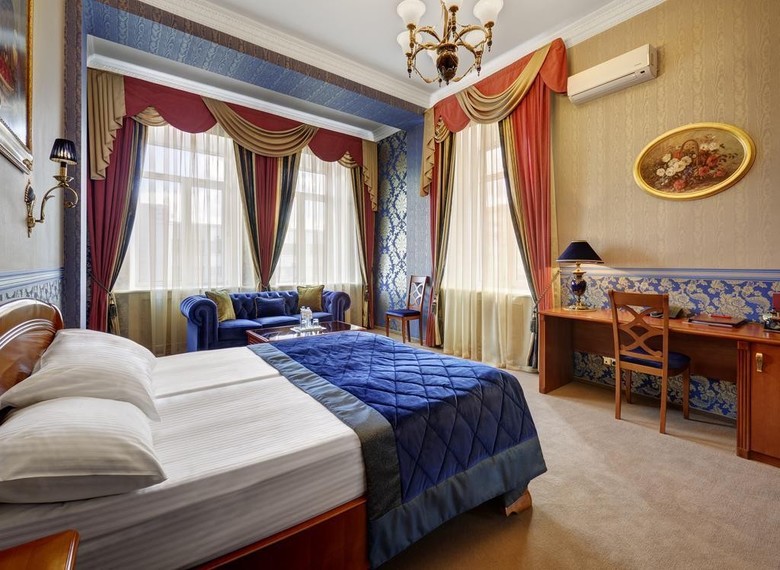 Peking Hotel