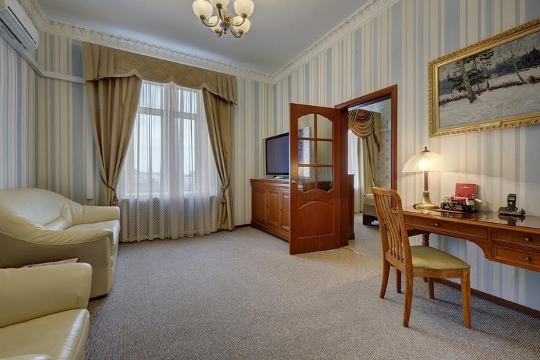 Peking Hotel