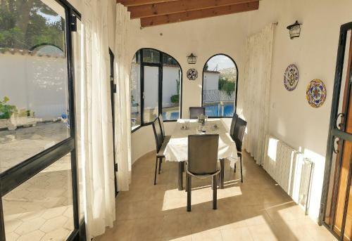 Villa Yvonne