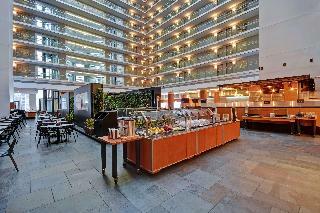Hotel Embassy Suites Lakefront