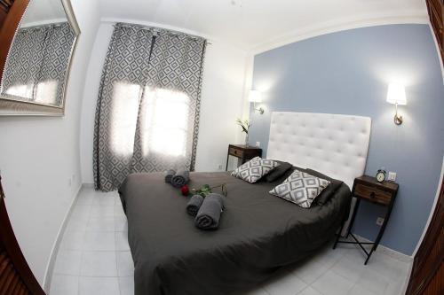 White Apartment Boutique