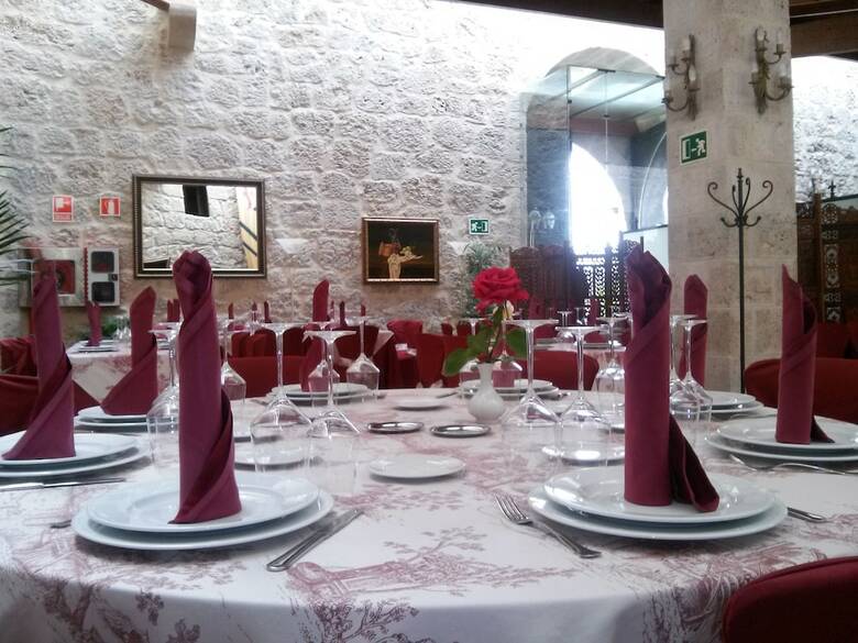 Hotel Se�orio De Olmillos