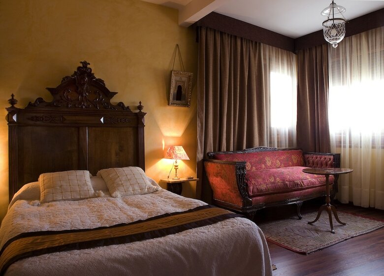 Hostal Almunia De San Miguel