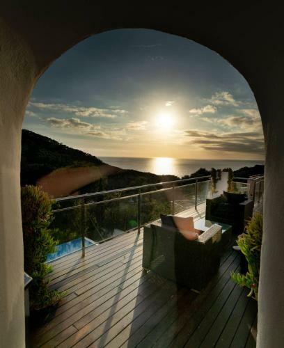 Ani Villa
