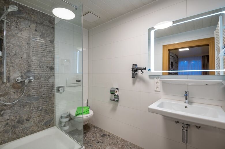 Hotel Seerose(.)