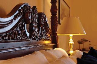 New House Country Hotel
