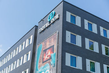 Hotel Motel One Hamburg Airport