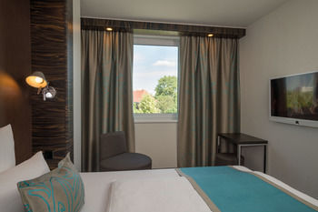 Hotel Motel One Hamburg Airport